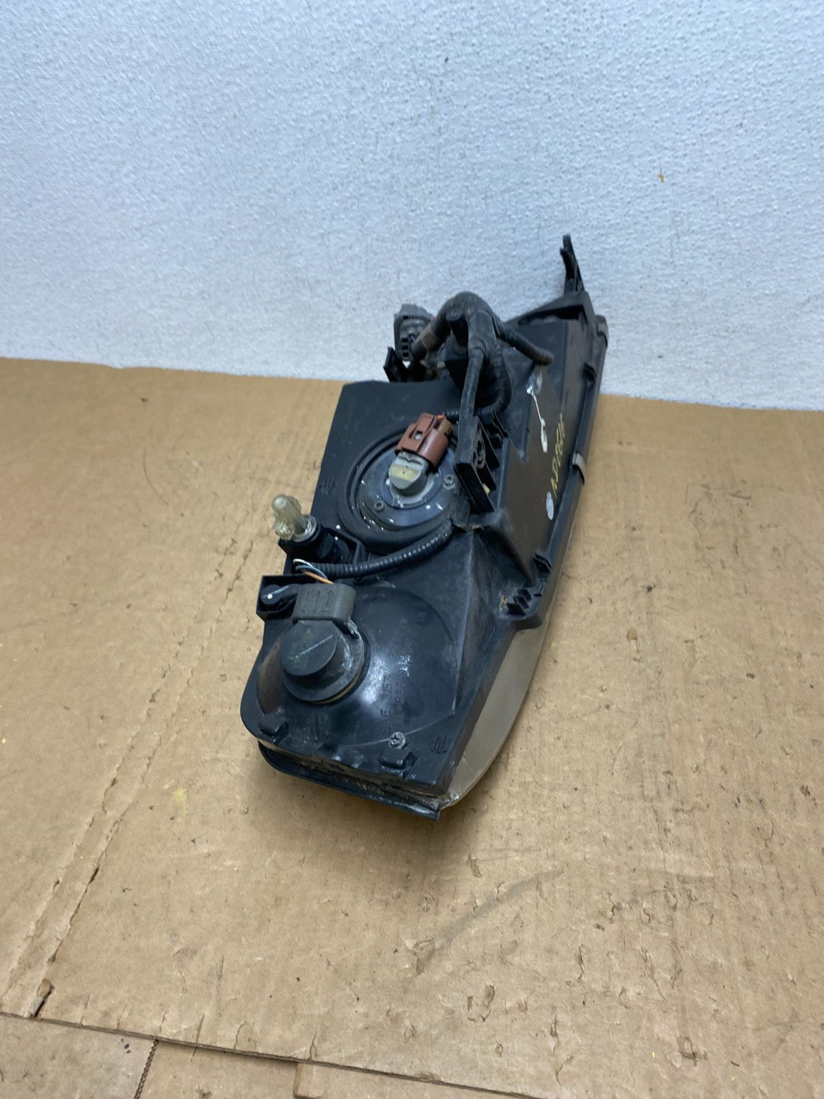 2000 to 2002 Lincoln Ls Left Driver Lh Side Headlight Halogen AD0616 DW8
