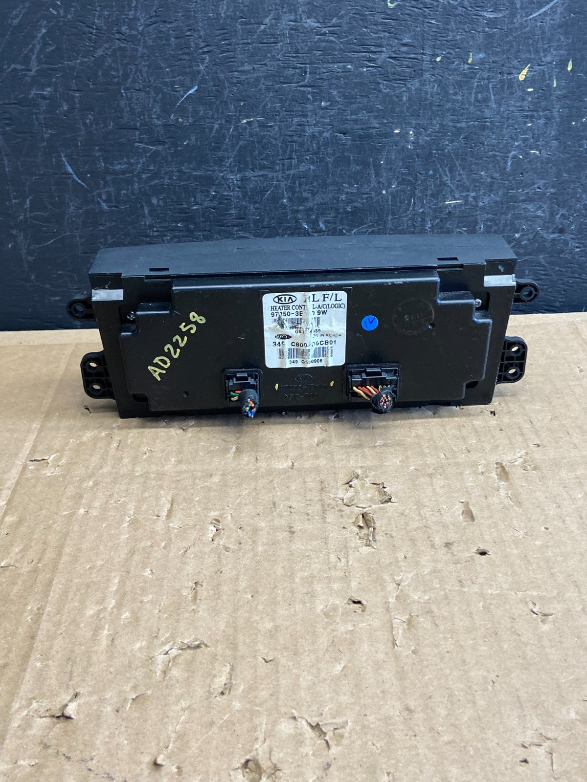 2007 - 2009 Kia Sorento Temperature AC Climate Control 97250-3E360 AD2258 DG4