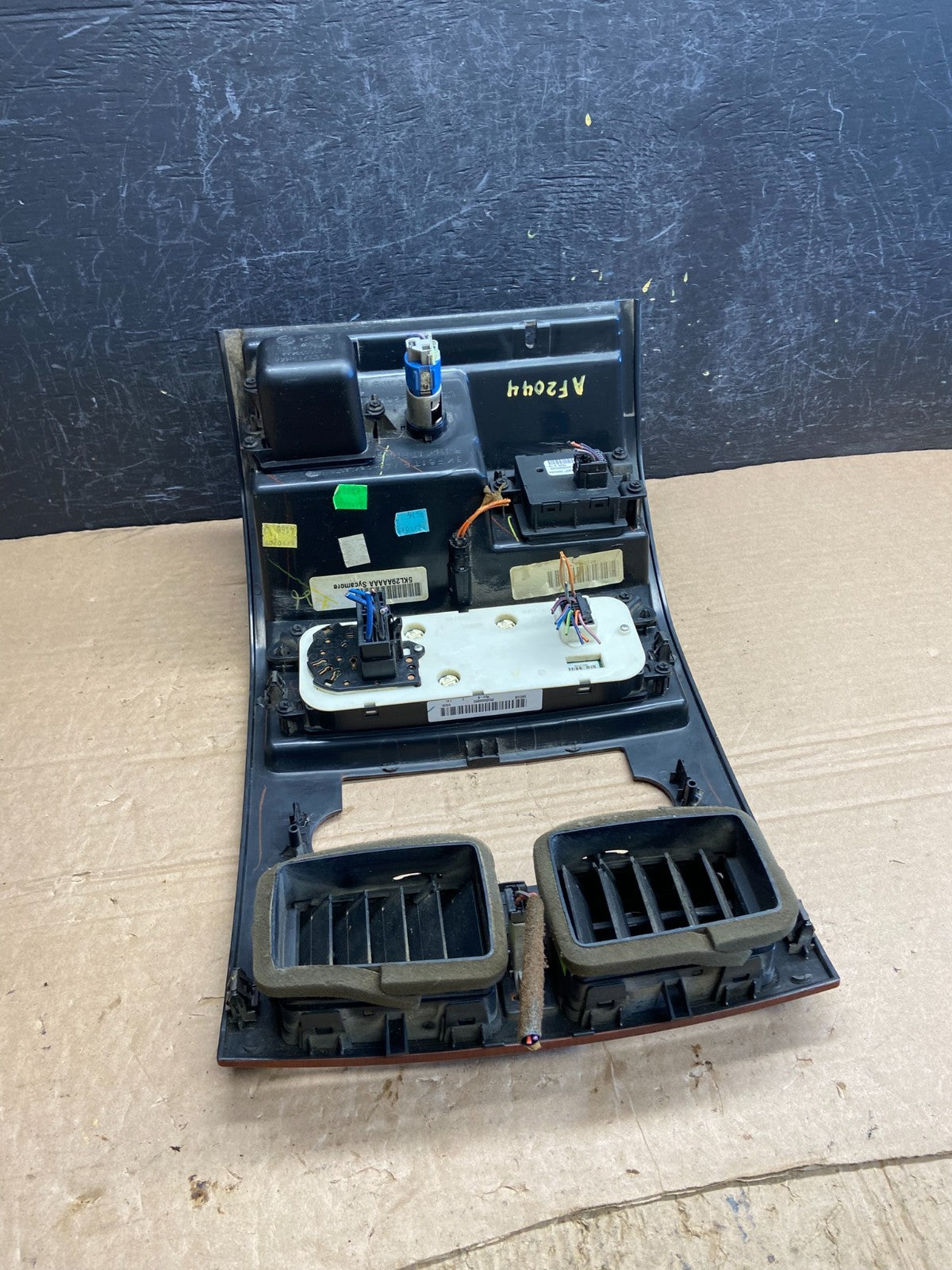 2005 2007 Dodge Dakota Climate Temperature Control Radio Panel Bezel AF2044 DW4