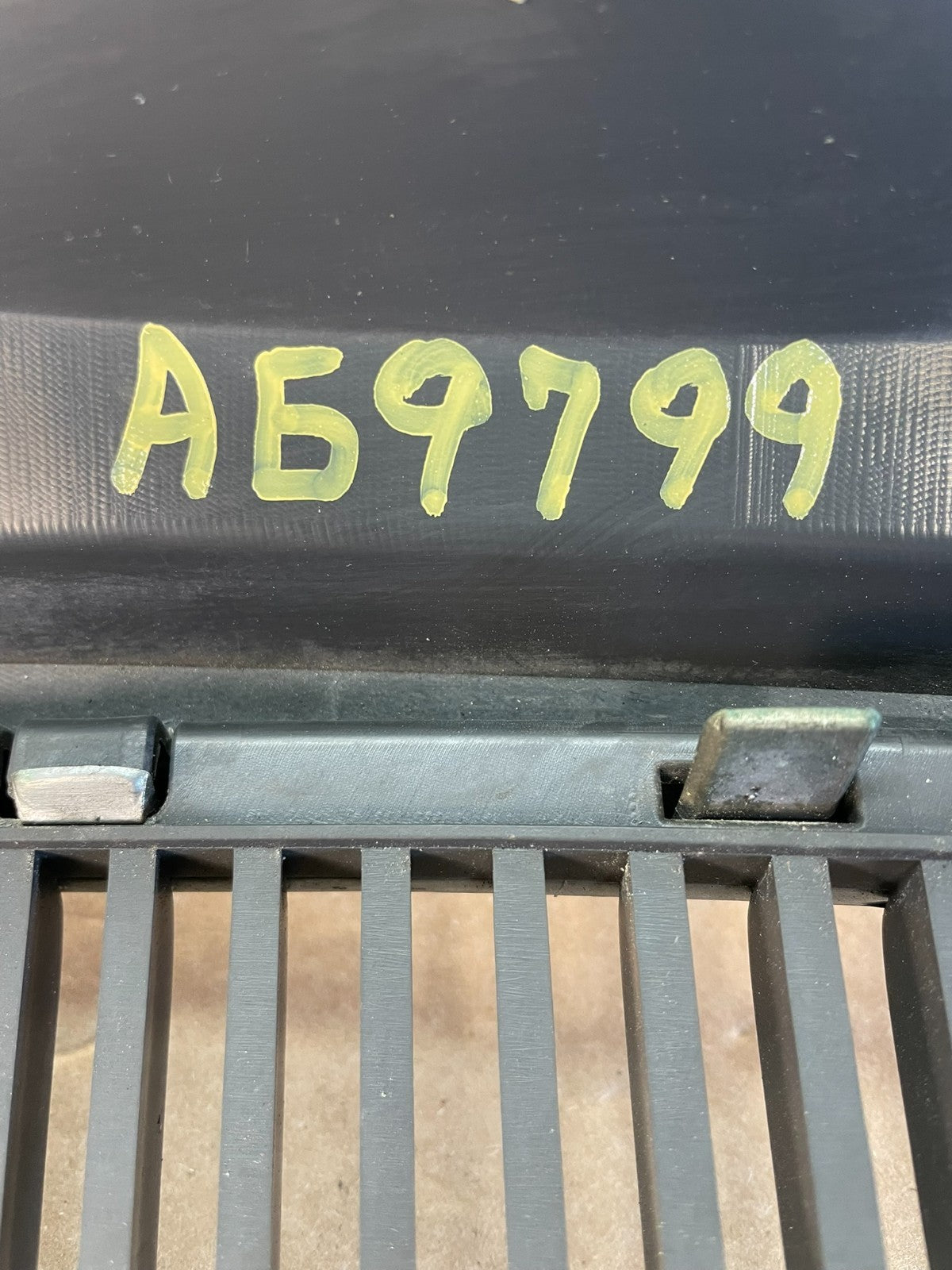 2005 2006 2007 Buick LaCrosse Allure Chrome Front Grill Grille AG9799 DG5