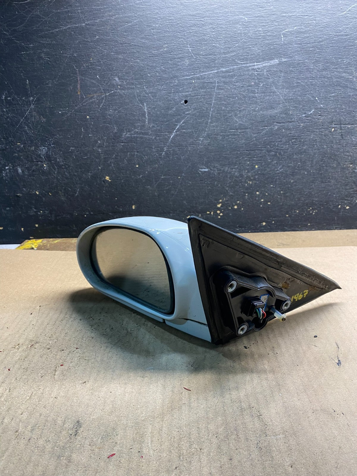 1999-2005 Hyundai Sonata Left Driver  LH Side Mirror OEM Z5448 MS9