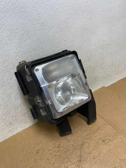 2004 to 2009 Cadillac SRX Right Passenger RH Side Front Fog Light AI5443 DW2