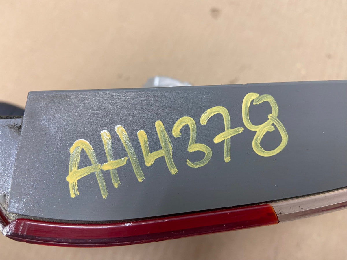 2011 2012 2013 Infiniti M37 M56 Left Driver LH Inner Tail Light AH4378 LK5