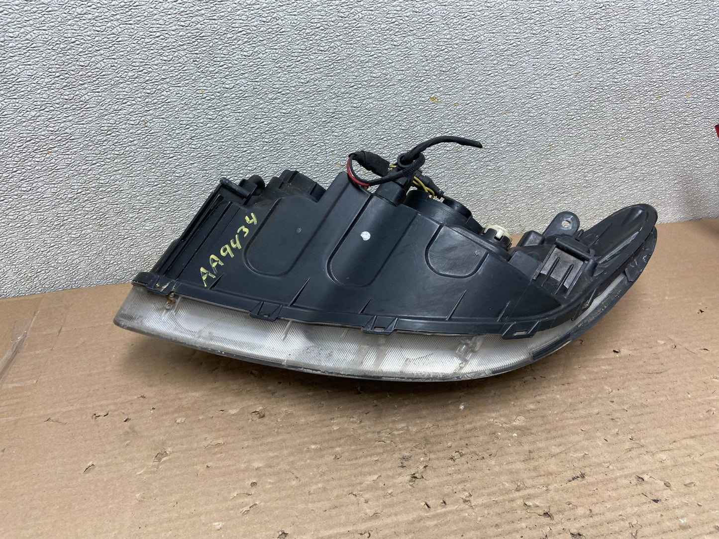 2007 2008 2009 2010 Hyundai Elantra Right Passenger Side Headlight OEM AA9434 DW7