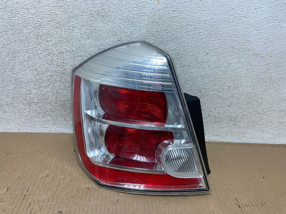 2007 to 2012 Nissan Sentra Left Driver LH Side Tail Light AH5795 LK0