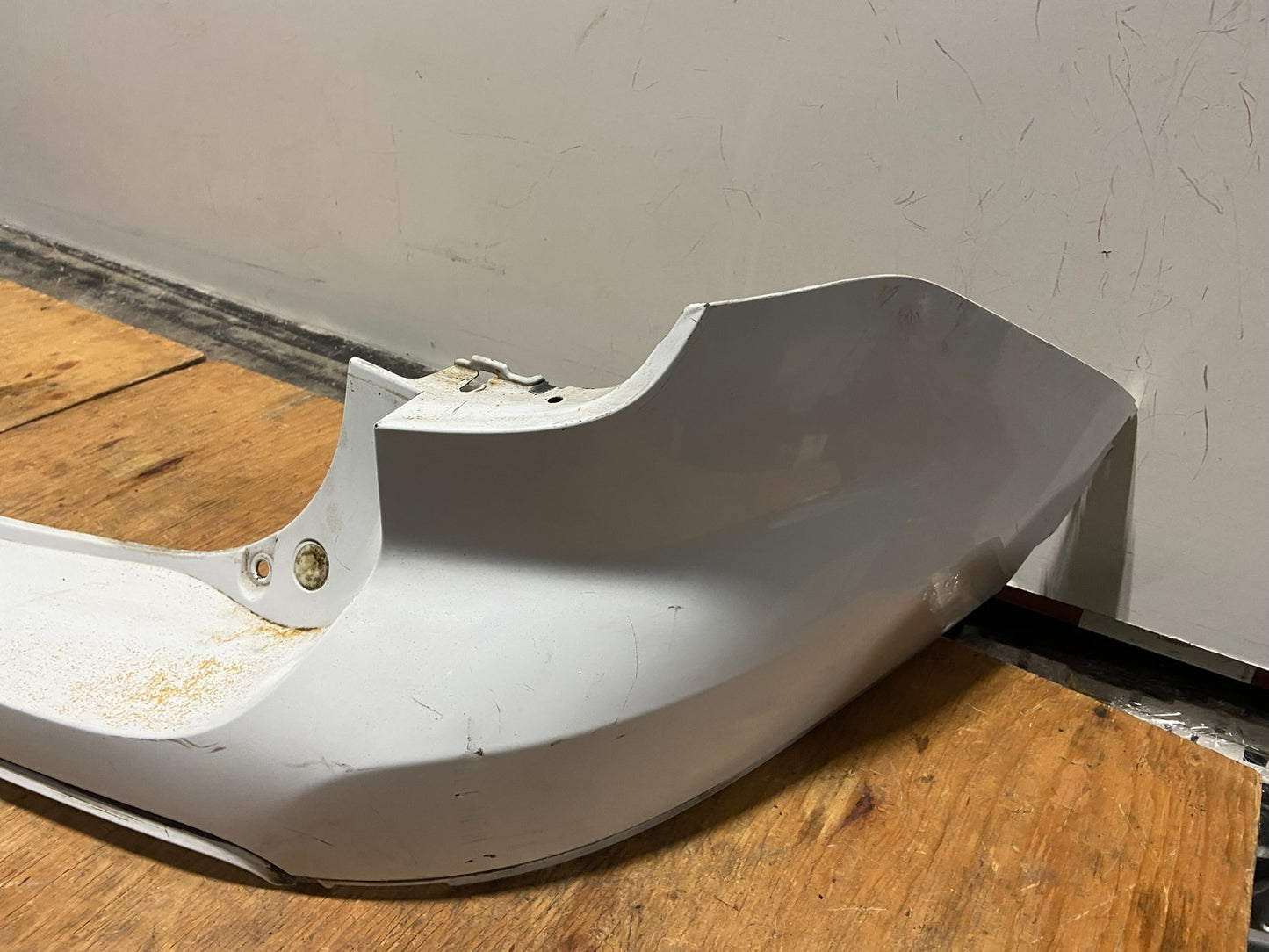 2011 to 2015 Ford Explorer Rear Upper Bumper Cover Q12795