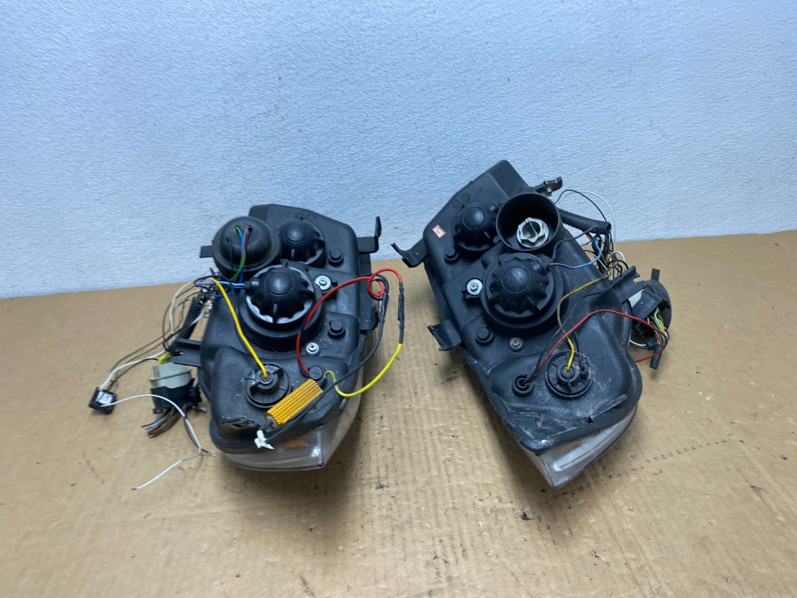 2006 to 2008 BMW 3-Series Sedan E90 Left+Right Set Side LED Headlights AC7785 DG9