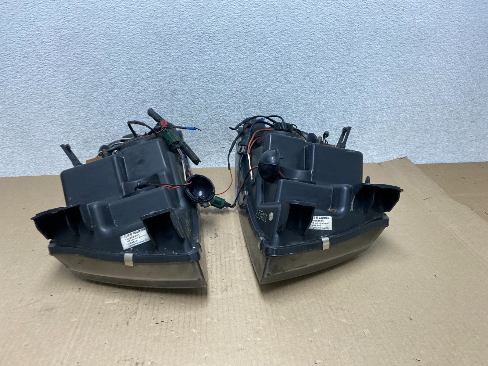 2004 to 2008 Ford F150 F-150 Left+Right Set Side LED Headlights AE7023 DG8