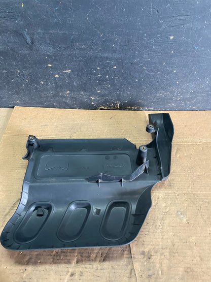2000 to 2003 Mazda Tribute  DOHC 24 VALVE Engine Shield Top Cover Oem q8485 DG4