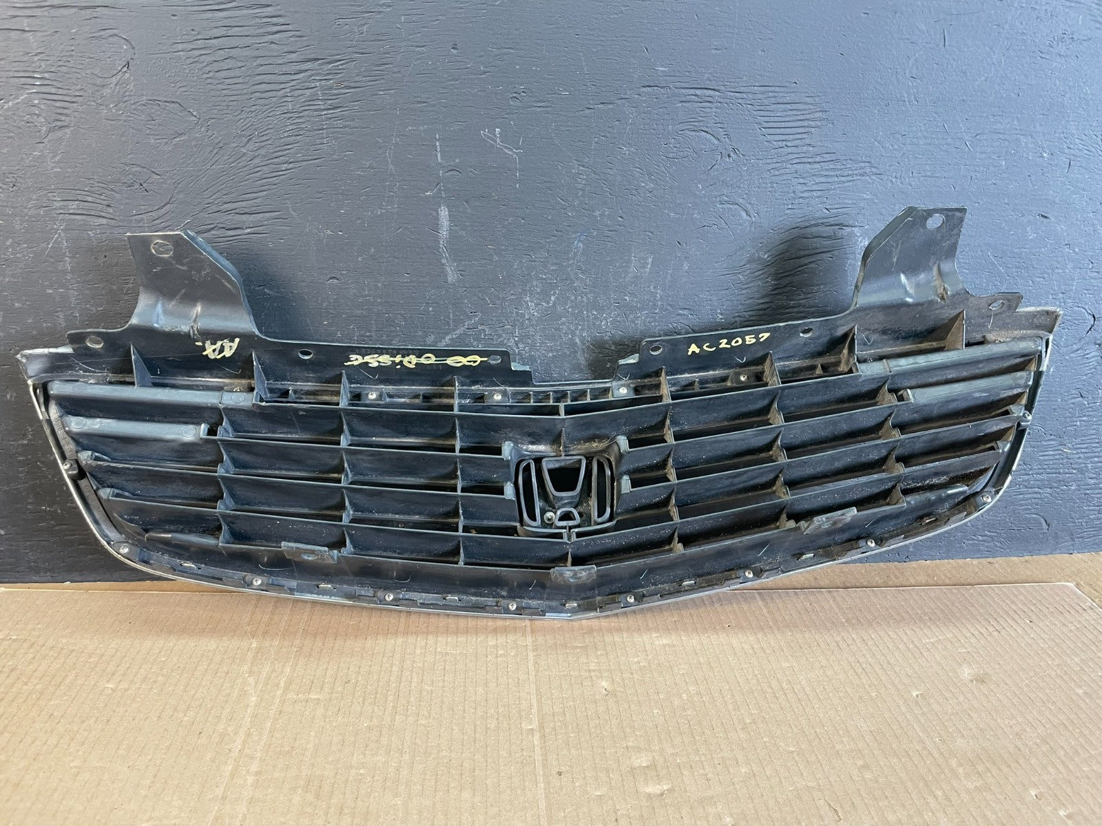 1999 2000 2001 Honda Odyssey  Front Upper Chrome Grille Grill AC2057 DG5