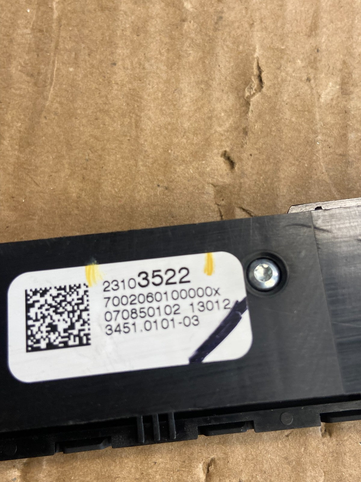 2013 - 2017 Buick Enclave Center Dash Hazard Waring Multi Switch af1563 DG4