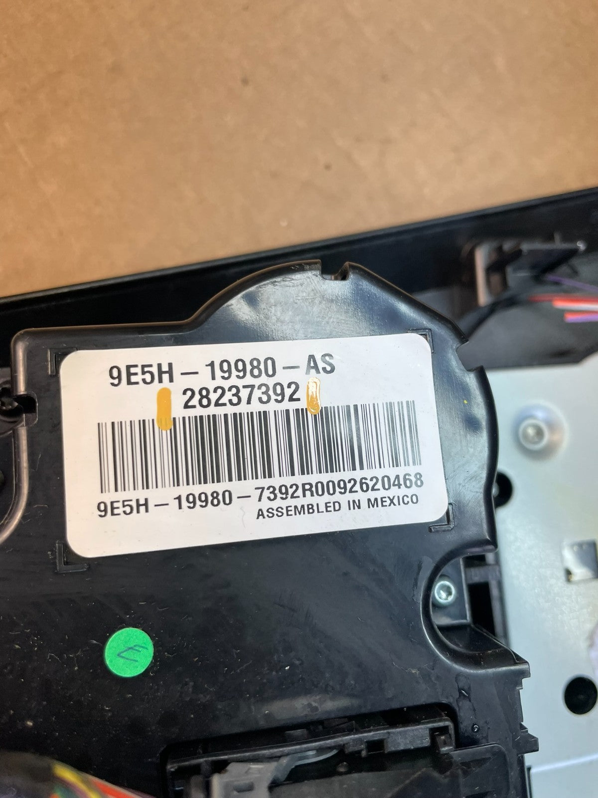 2010 to 2012 Ford Fusion Radio Climate Control A/C Control AC2278 DG7