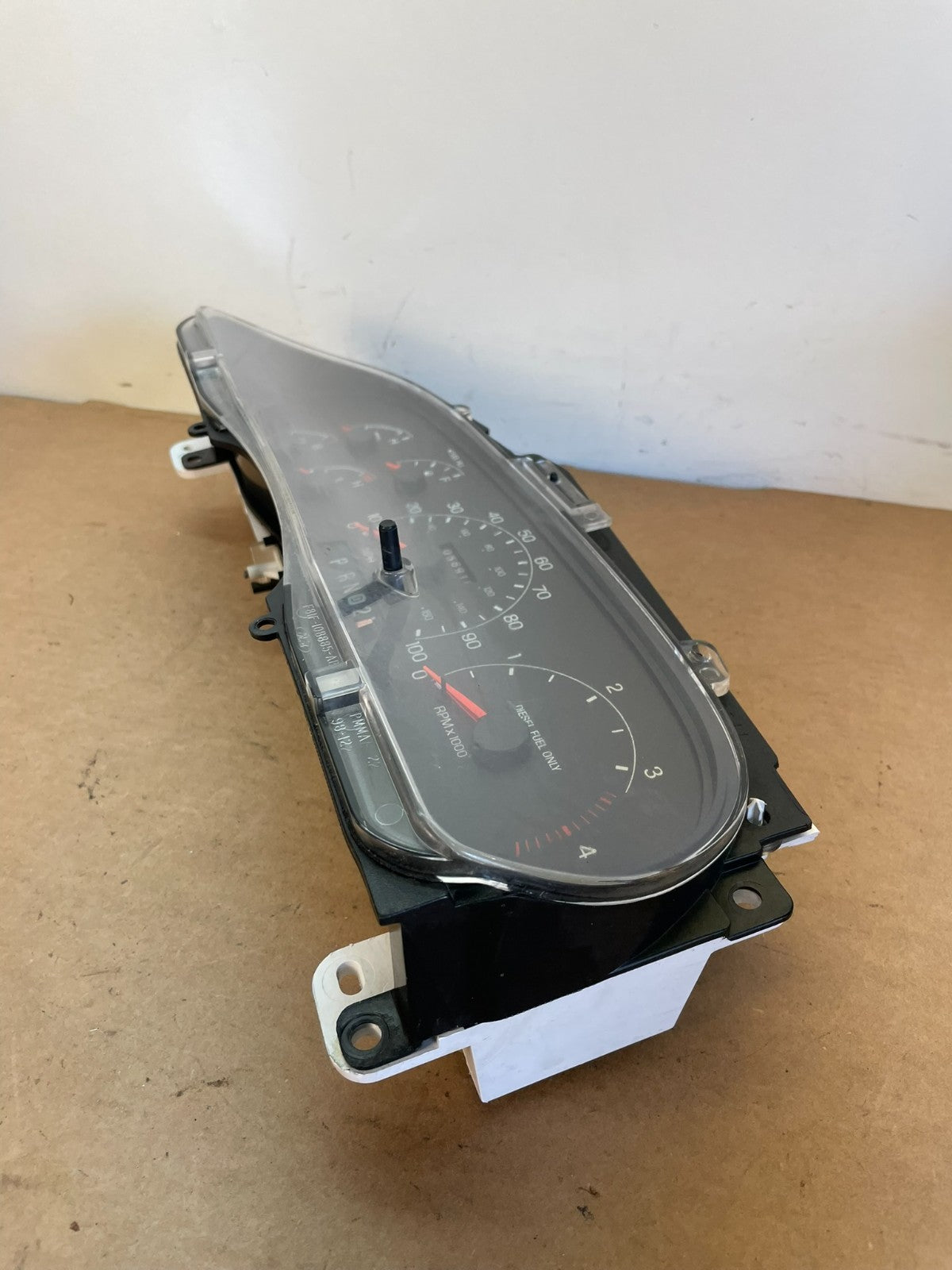 1999 - 2001 Ford F250 F350 Speedometer Cluster Gauge AG0725 DG2