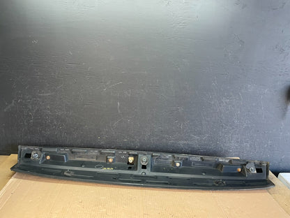 2007 - 2014 Cadillac Escalade Rear Upper Spoiler 3rd Third Brake Light AD8480 DG6