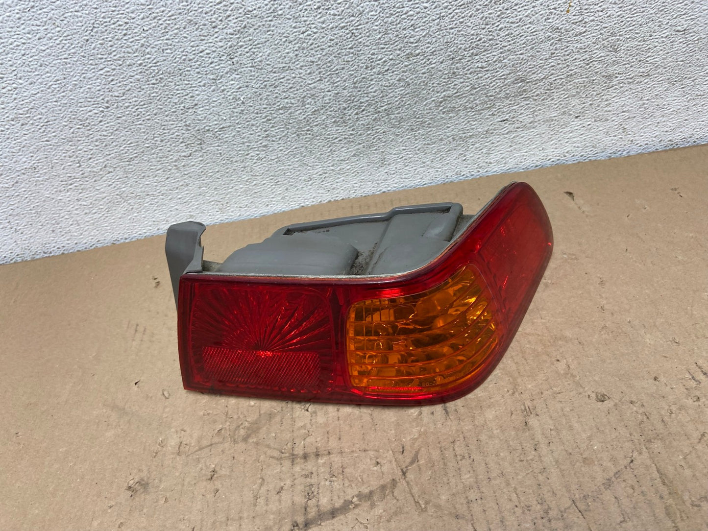 2000 to 2001 Toyota Camry Right Passenger Rh Tail Light AF3246 LK0
