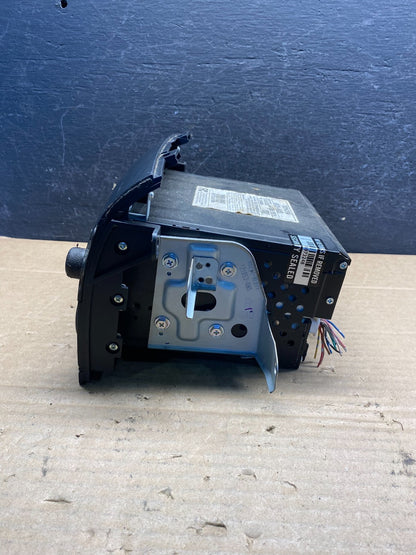 2004 to 2010 Toyota Sienna AM FM CD WMA Mp3 Radio Receiver AE8190 DG1