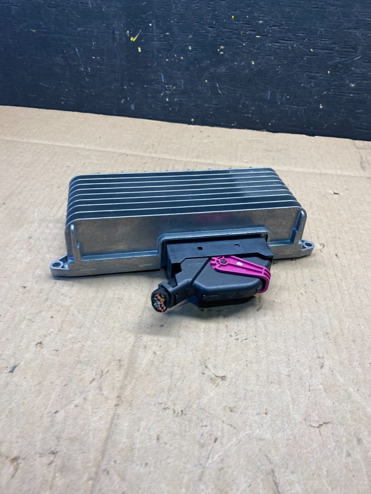 2008 to 2012 Audi A4 Radio Stereo Amplifier Amp OEM P9255 DG2