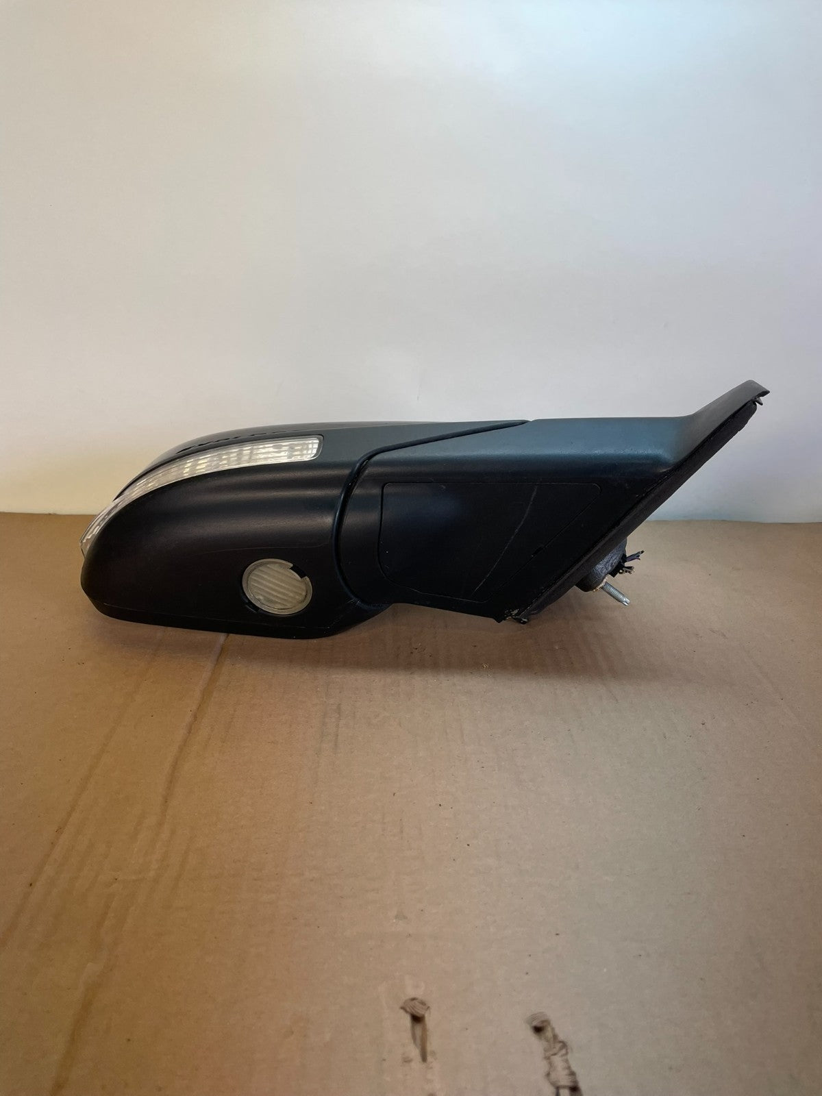 2011 to 2015 Ford Explorer Right Passenger View Door Mirror AG7729 DG3