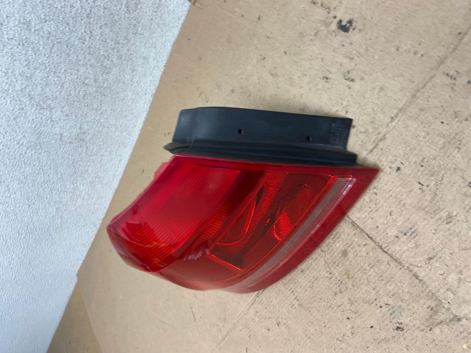2012 to 2015 Volkswagen Passat Left Driver Lh Side Tail light AF5714 LK1