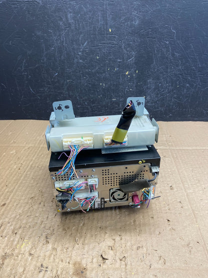 2007 2009 Infiniti G35 AM FM Radio Stereo CD Player Receiver AD1937 DG3