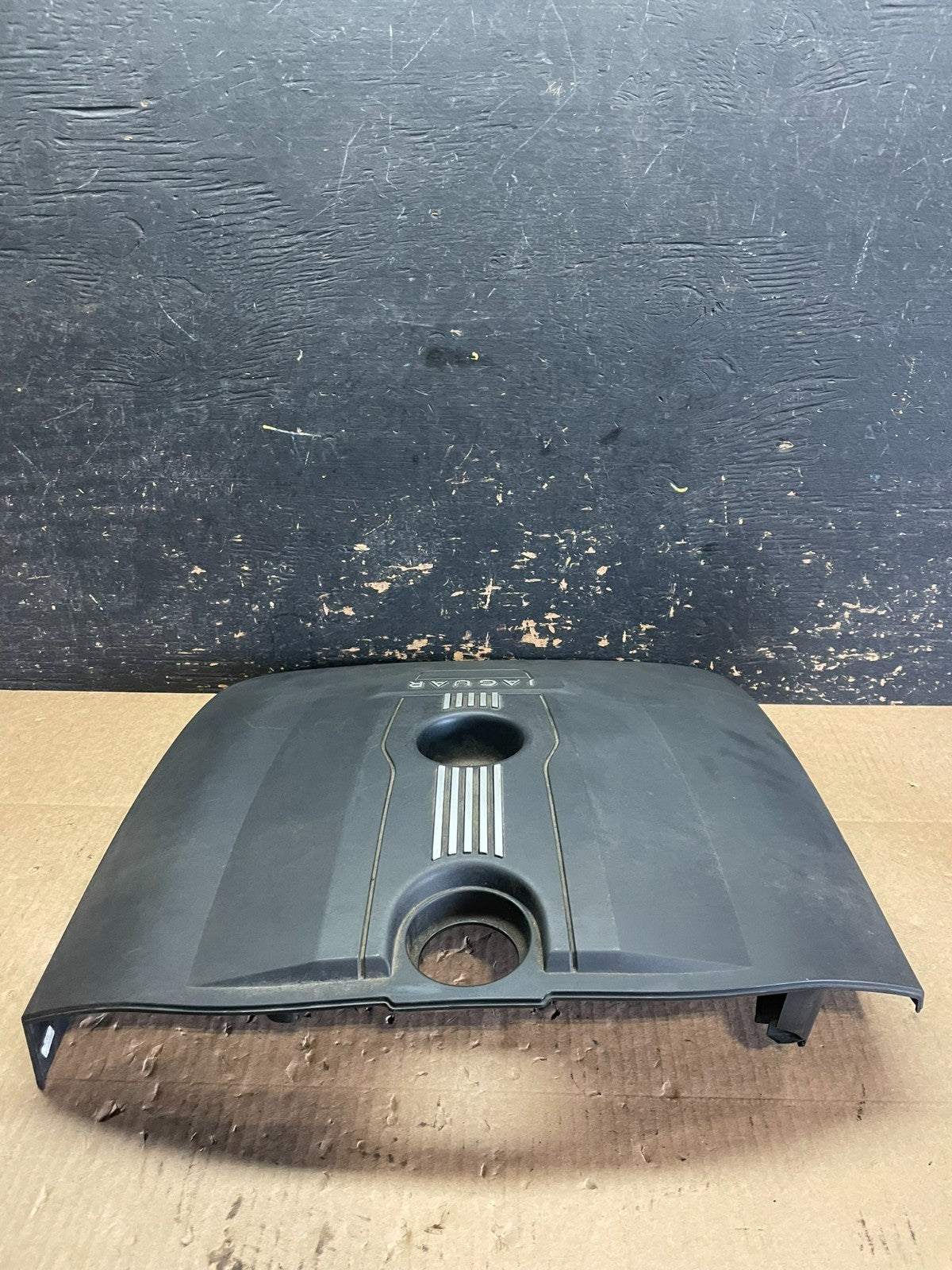 2013-2015 Jaguar XF 2.0L Engine Motor Plate Cover OEM AA6124 DG4