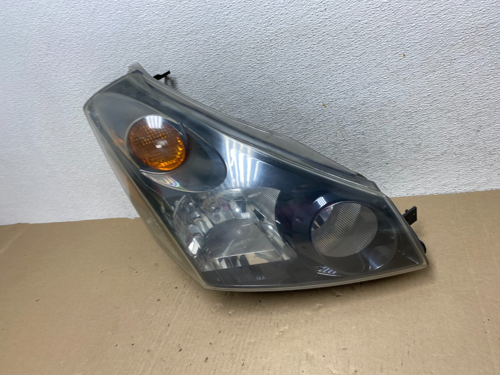 2004 to 2009 Nissan Quest Right Passenger RH Black Headlight AG6891 DW1