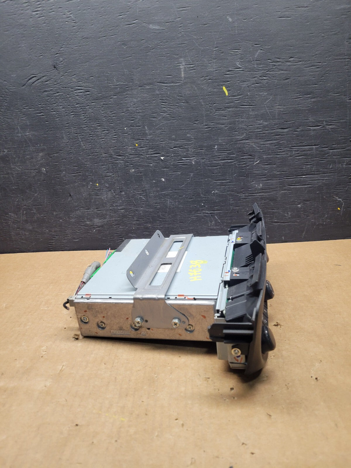 2005 to 2010 Honda Odyssey Am Fm Cd Player Radio Receiver H7638 DG11