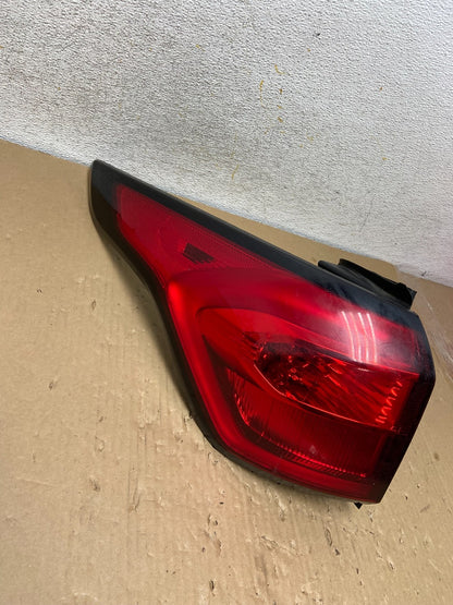 2017 2018 2019 Ford Escape Left Driver LH Side Tail Light AH2727 DG2