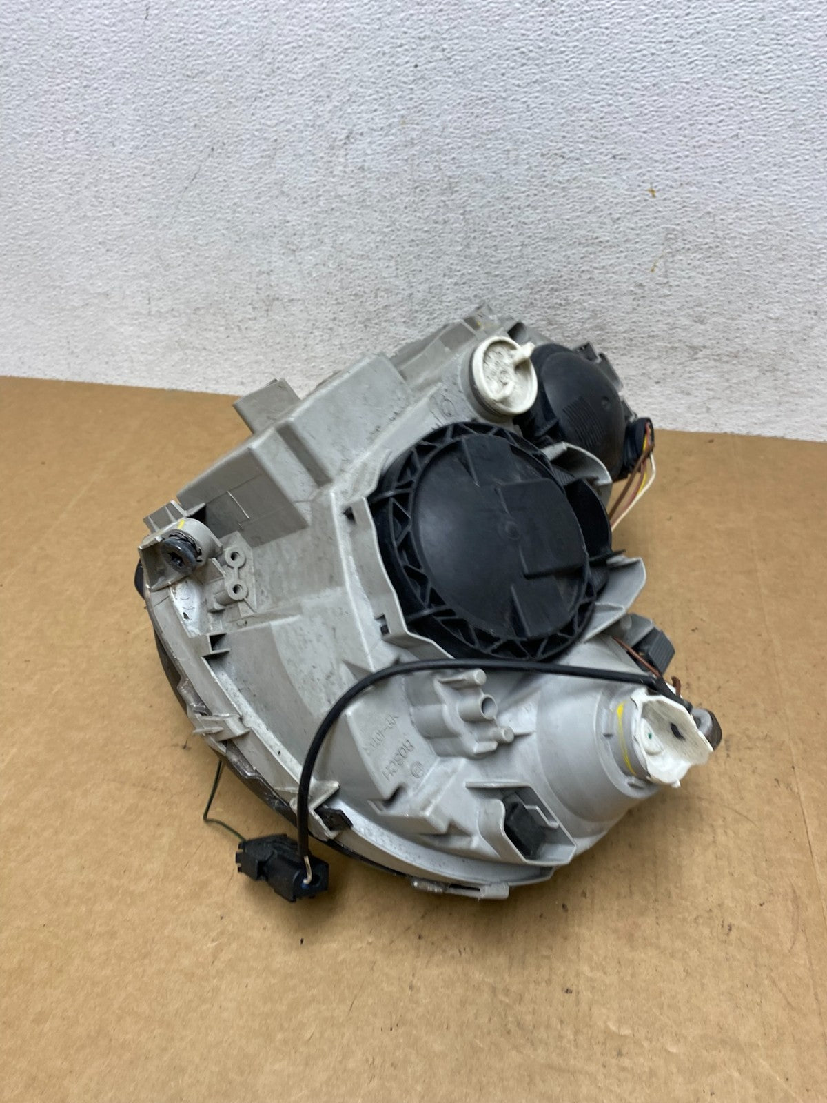 2001-2004 Mercedes-Benz C Class Halogen Right Passenger Headlight AE3005 DG10