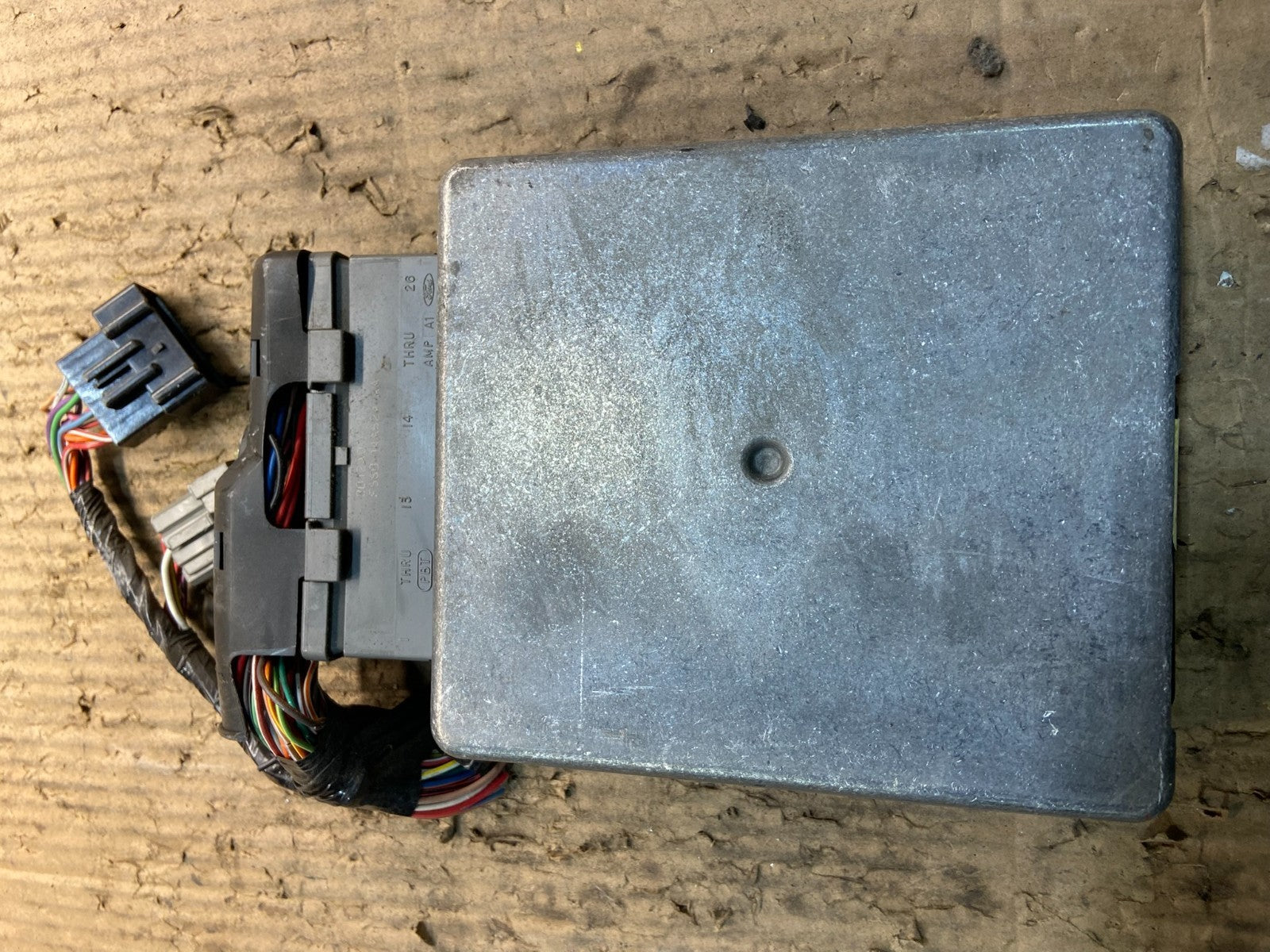 2003 Ford Mustang 4.6L Engine Control Unit ECU Computer Module Y1531 DG2
