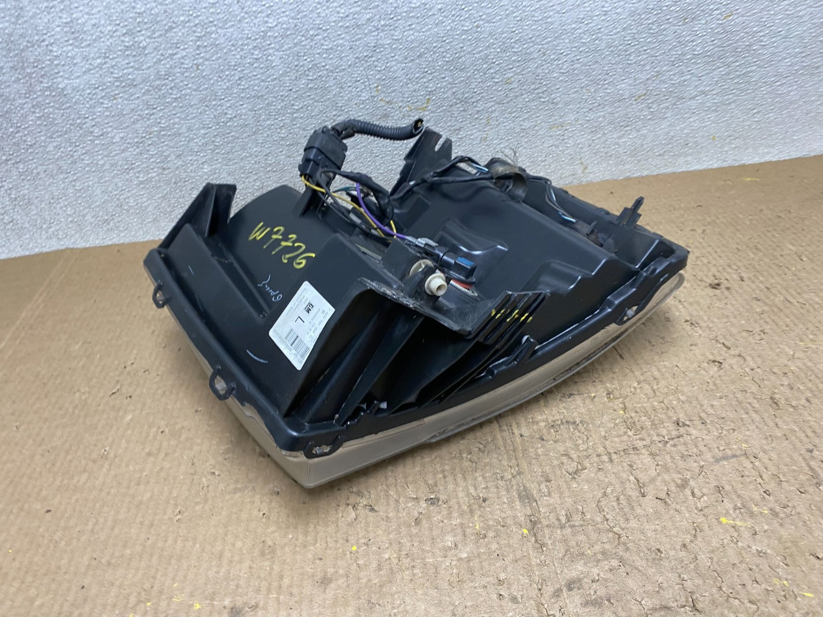 2007 to 2014 Chevrolet Silverado Left Driver Lh Side Headlight Oem W7726 DW13