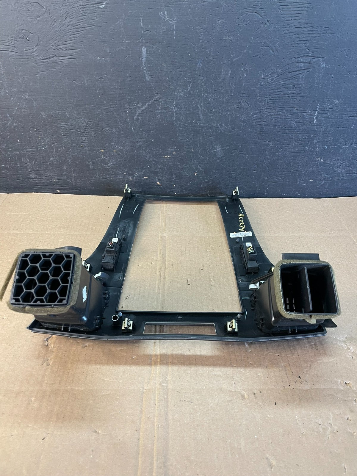 OEM 2007-2014 Cadillac Escalade Center Dash Trim Radio Bezel Vent Wood AC2274 DG4