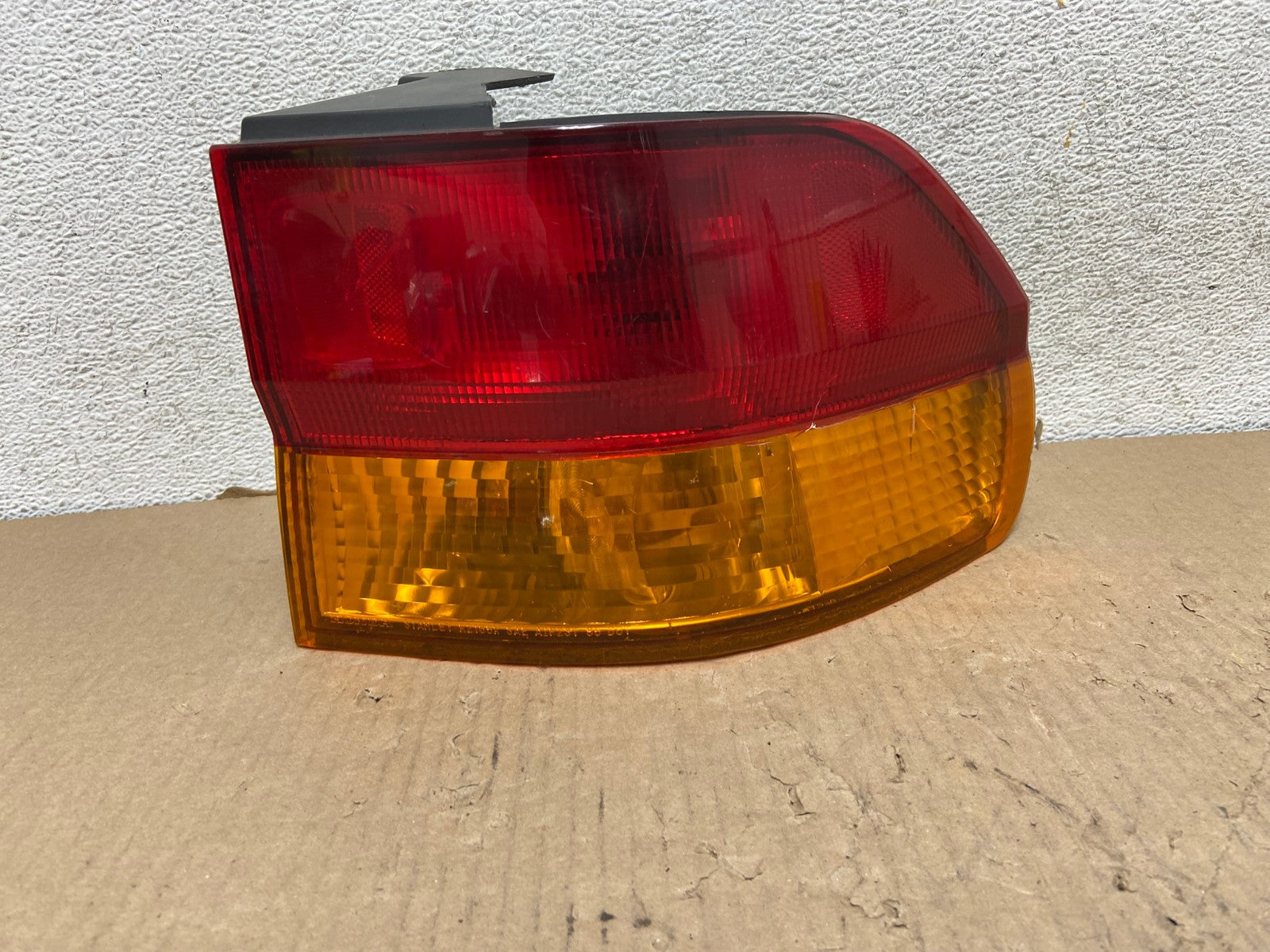 2002 2003 2004 Honda Odyssey Right Passenger Side Tail Light AG8035 LK0