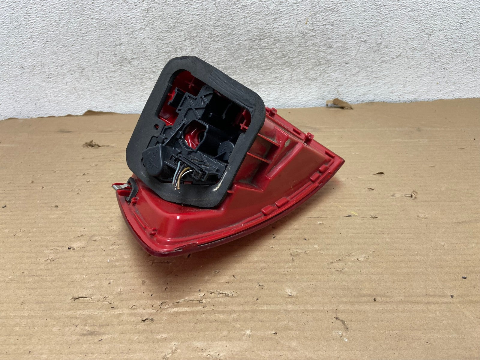 2011 to 2014 Volkswagen Jetta Left Driver LH Side Tail Light AG8183 LK4