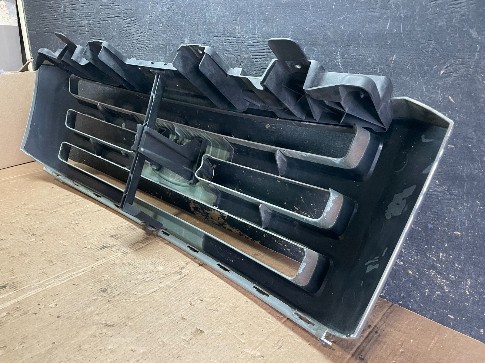 2007 to 2014 Ford Expedition Front Upper Chrome Grill Grille Oem Z5916 DG4