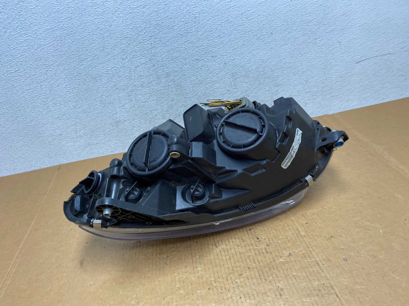 2008 to 2011 Mercedes Benz C-CLASS Right Passenger Side Headlight AD9333 DW5