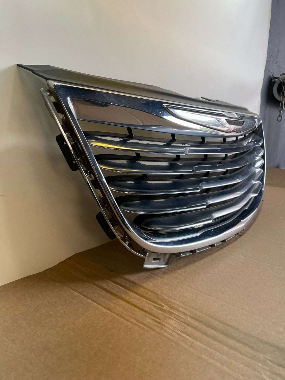 2011 to 2016 Chrysler Town & Country Front Upper Grill Grille AG3004 DG2
