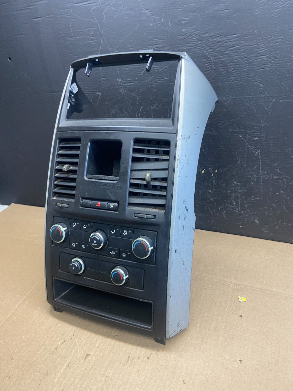 2008-2010 Dodge Grand Caravan Radio Bezel Climate Control Heat Heater AB9337 DG1