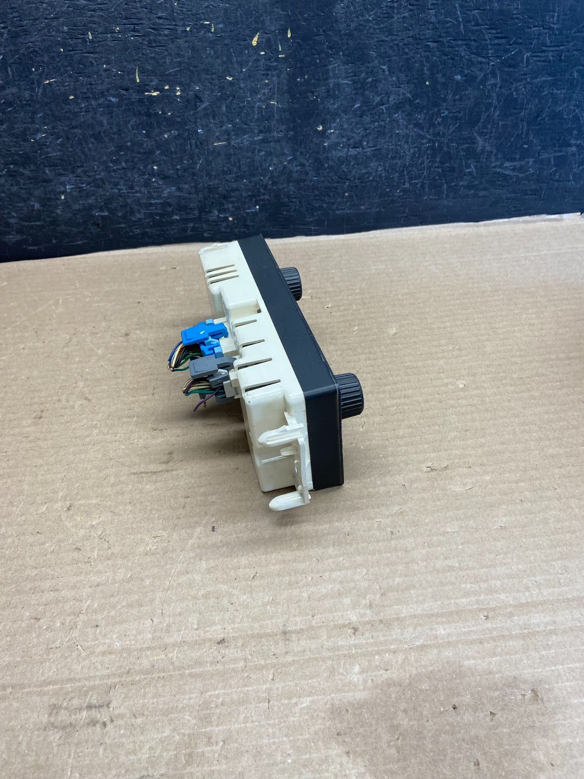 2003-2009 GMC Chevrolet Envoy Trailblazer Climate Control A/C Panel AH1462 DG1