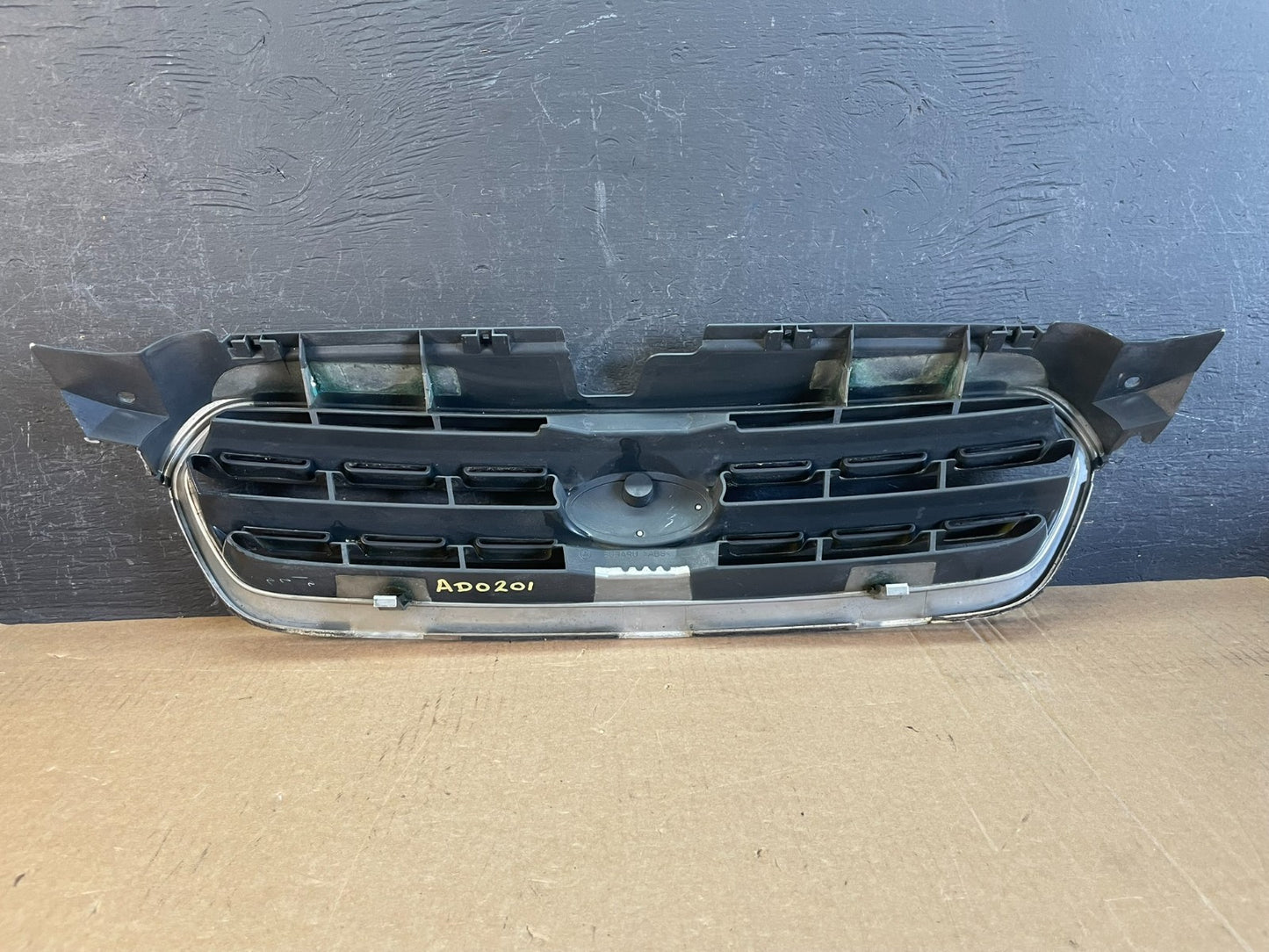 2005 to 2007 Subaru Legacy Outback Front Grill Grille AD0201 DG4