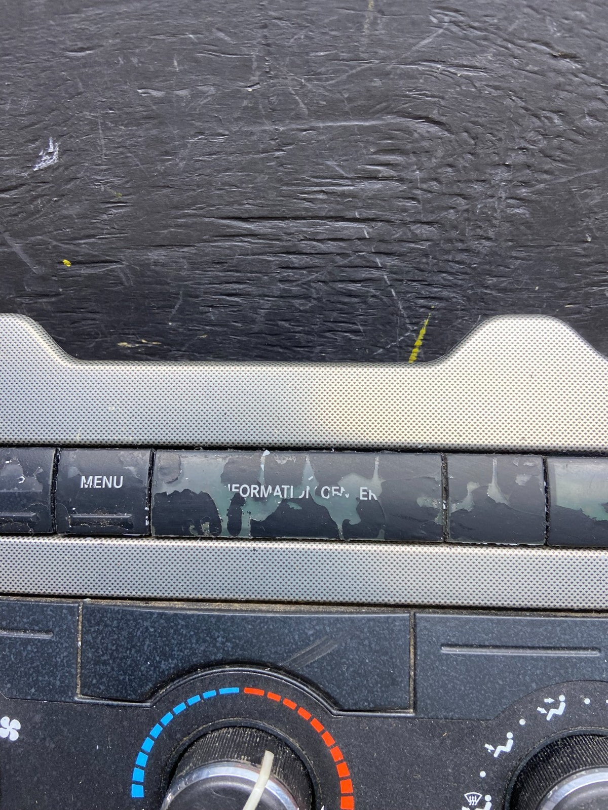2005 to 2007 Jeep Commander Grand Cherokee A/C Climate Control Bezel Y2291 DG1