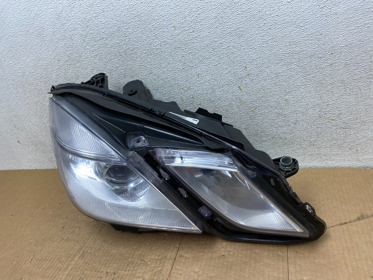 2010-2013 Mercedes E Class E350 E550 Right Passenger Halogen Headlight AI6659 DW1