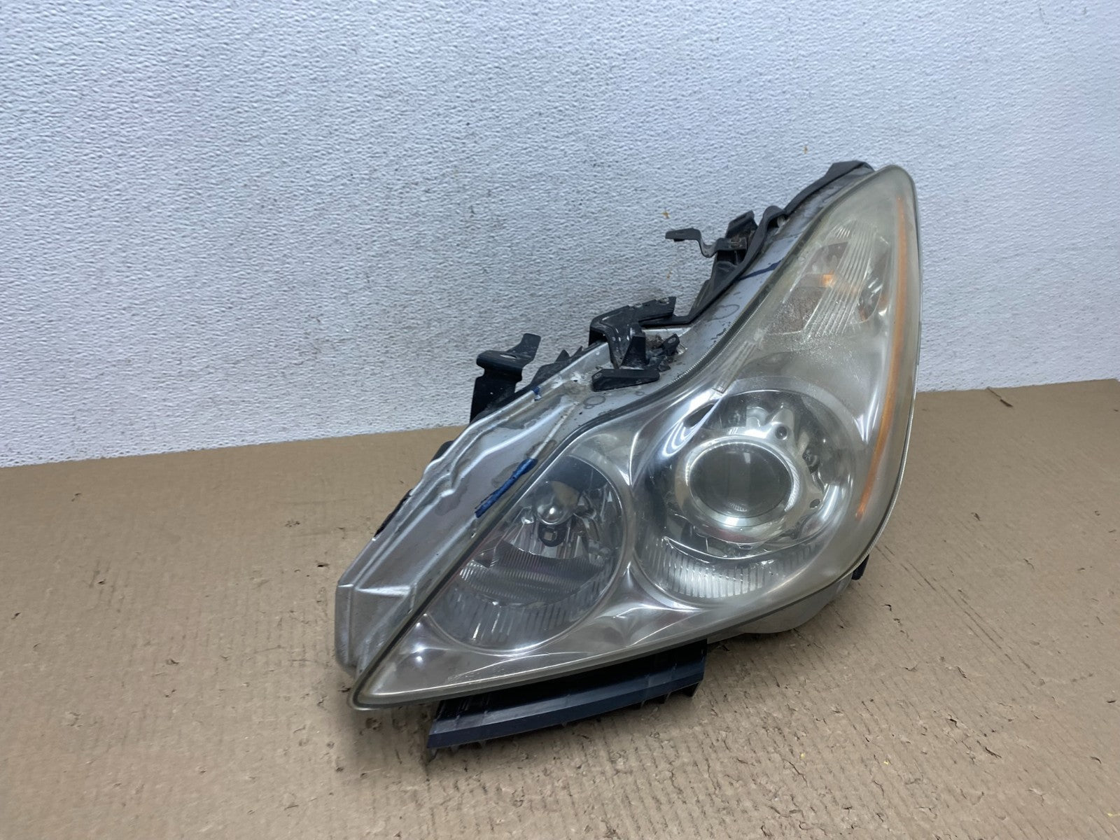 2008 to 2010 Infiniti G37 Coupe Left Driver LH Xenon HID Headlight AF2924 DG2