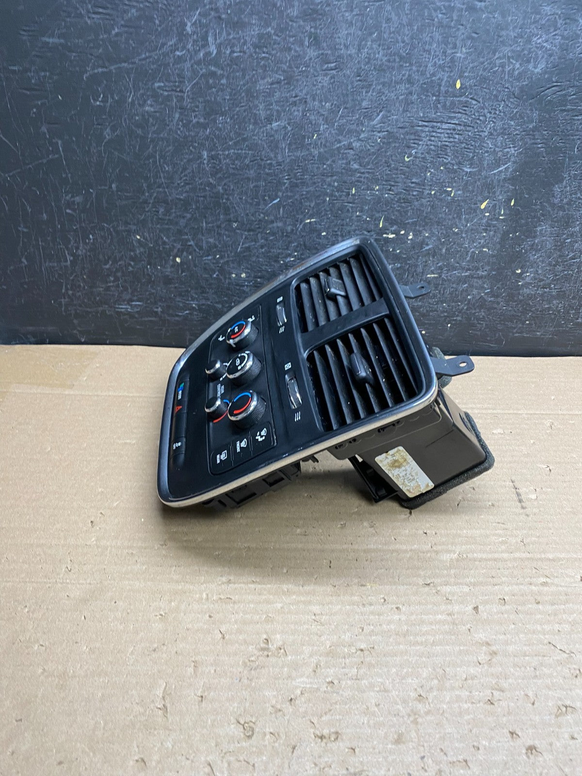 2011-2016 Dodge Grand Caravan Temperature Climate Control AC Heater AG6390 DG3