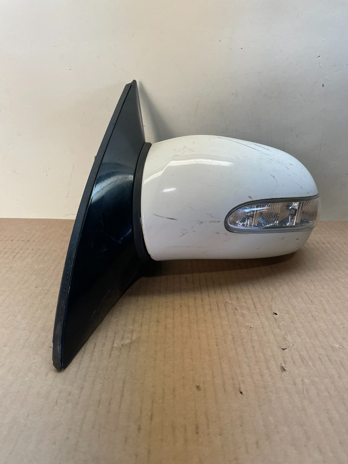 2006-2010 Mercedes-Benz R-Class R350 R500 Left Driver Door Mirror AJ1110 DG0