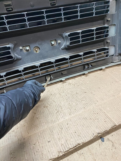 2008 to 2014 Ford Econoline E150 E250 Front Upper Chrome Grill Grille X9387 DG16