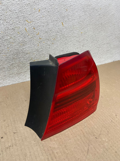 2006 2007 2008 Bmw 328i 3 Series Right Passenger Rh Side Tail Light AH6809 LK2