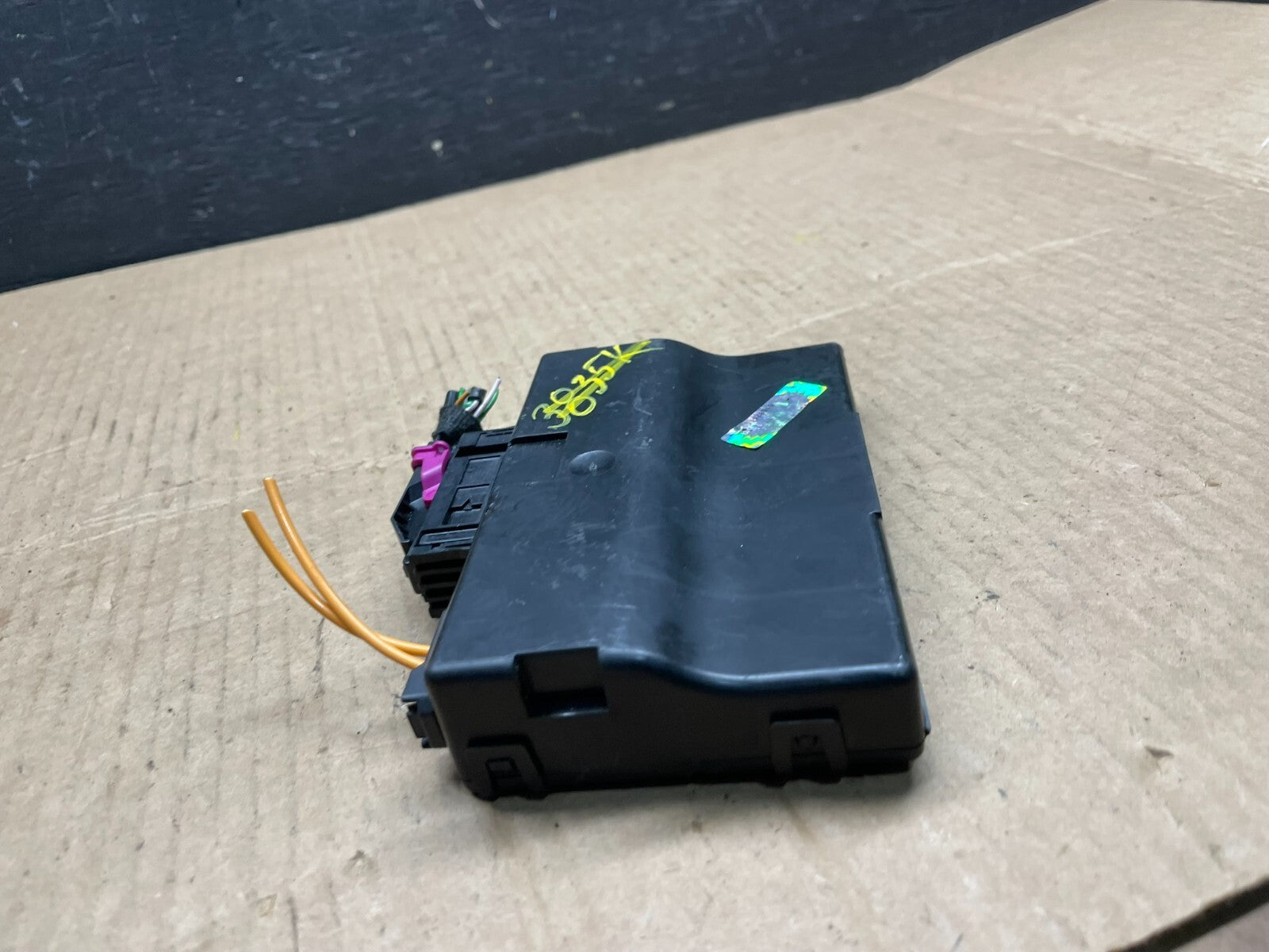 2015 - 2018 Audi A8 Interface Gateway Computer Control Module Unit M4292 DG3