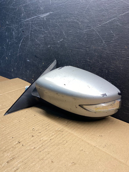 2016 to 2018 Nissan Altima Left Driver LH Turn Signal Door Mirror S2190 DG1