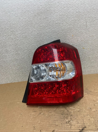 2006-2007 Toyota Highlander Hybrid Right Passenger Side Tail Light Oem AB4685 DW0